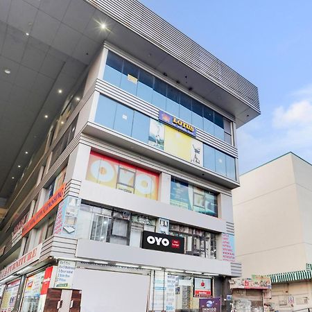 Hotel O Day Night Rooms 수라트 외부 사진