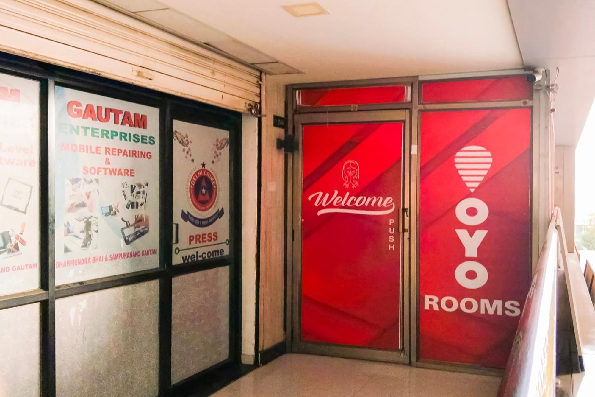Hotel O Day Night Rooms 수라트 외부 사진